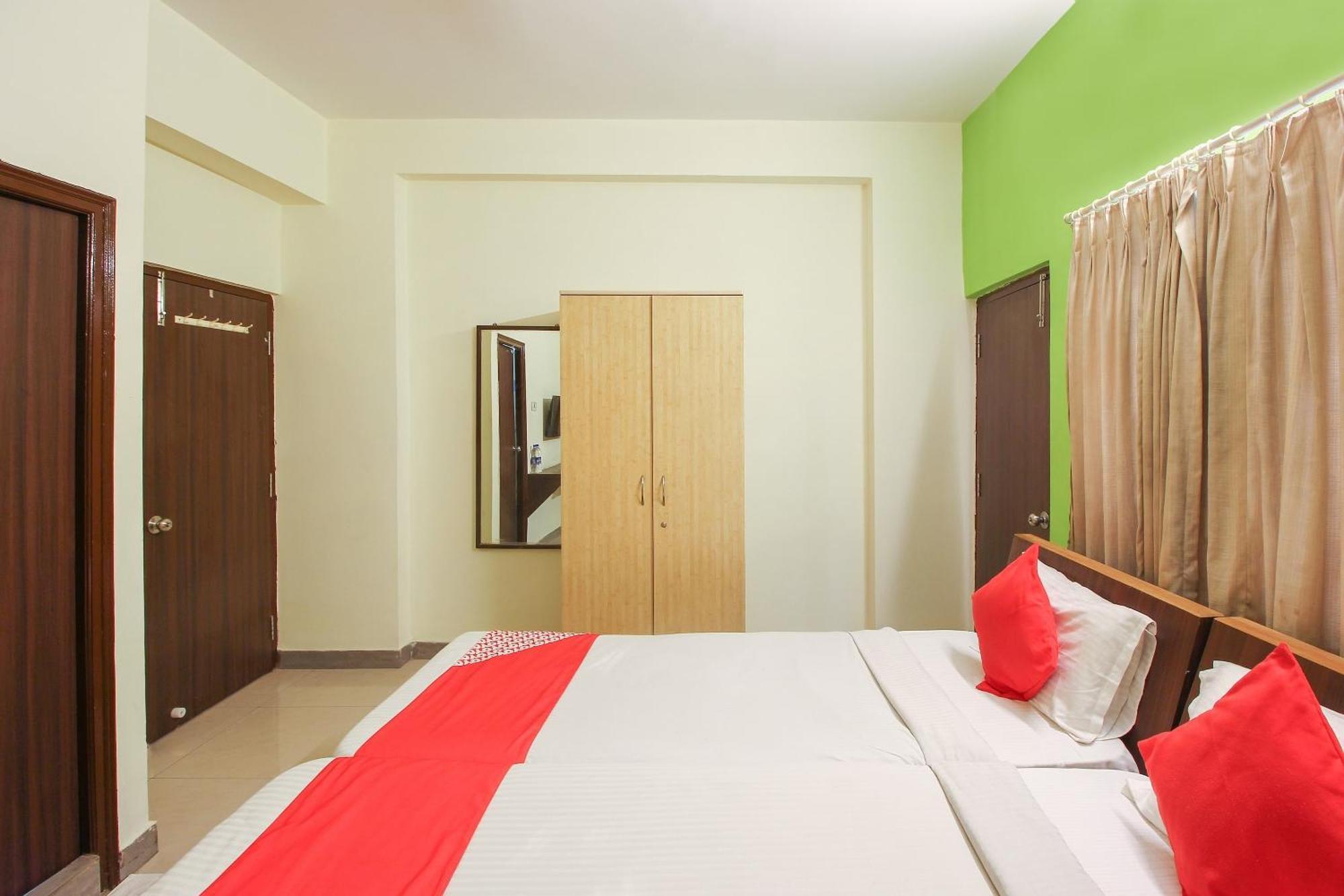Super Collection O Begumpet Formerly Alpine Glow Sunrise Hyderabad Exteriör bild