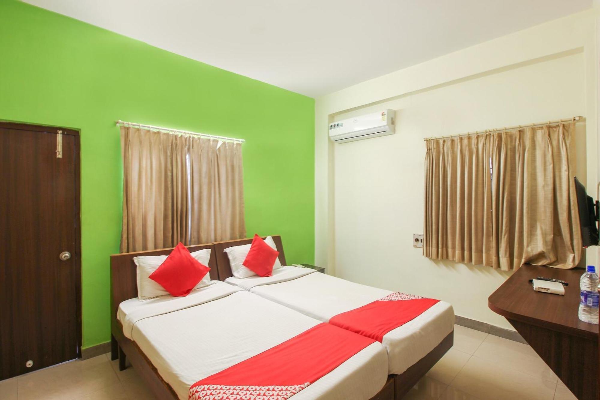 Super Collection O Begumpet Formerly Alpine Glow Sunrise Hyderabad Exteriör bild