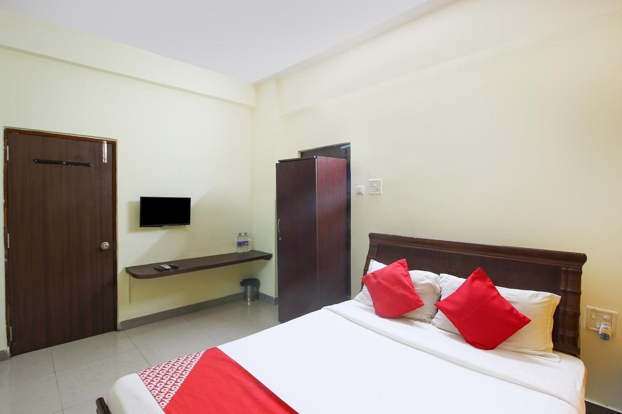 Super Collection O Begumpet Formerly Alpine Glow Sunrise Hyderabad Exteriör bild