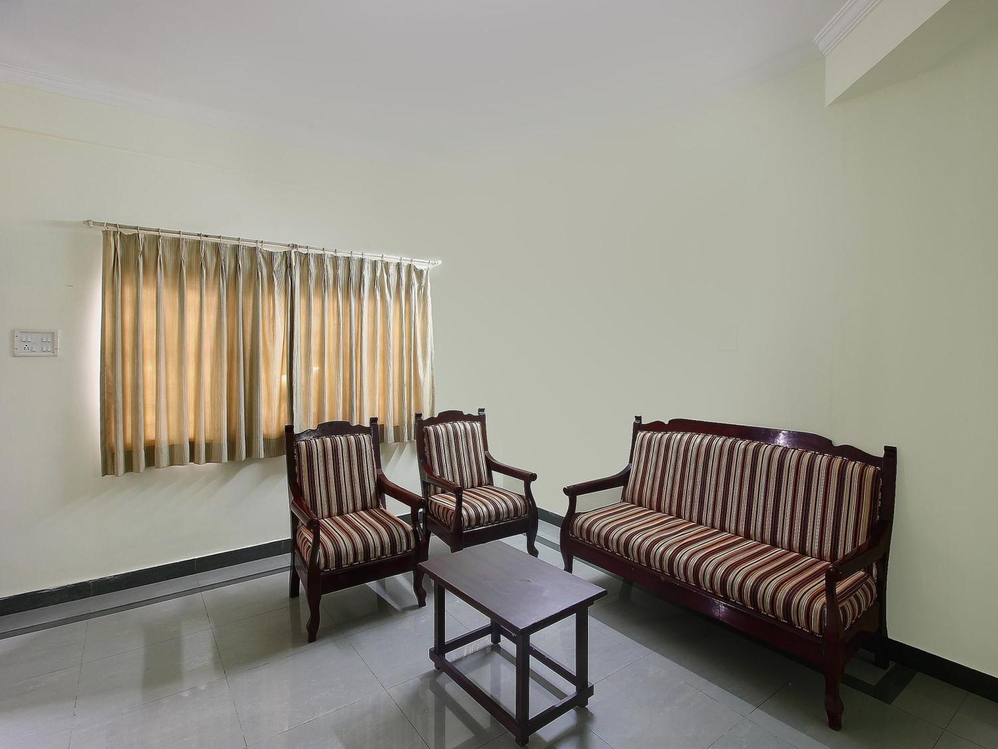 Super Collection O Begumpet Formerly Alpine Glow Sunrise Hyderabad Exteriör bild