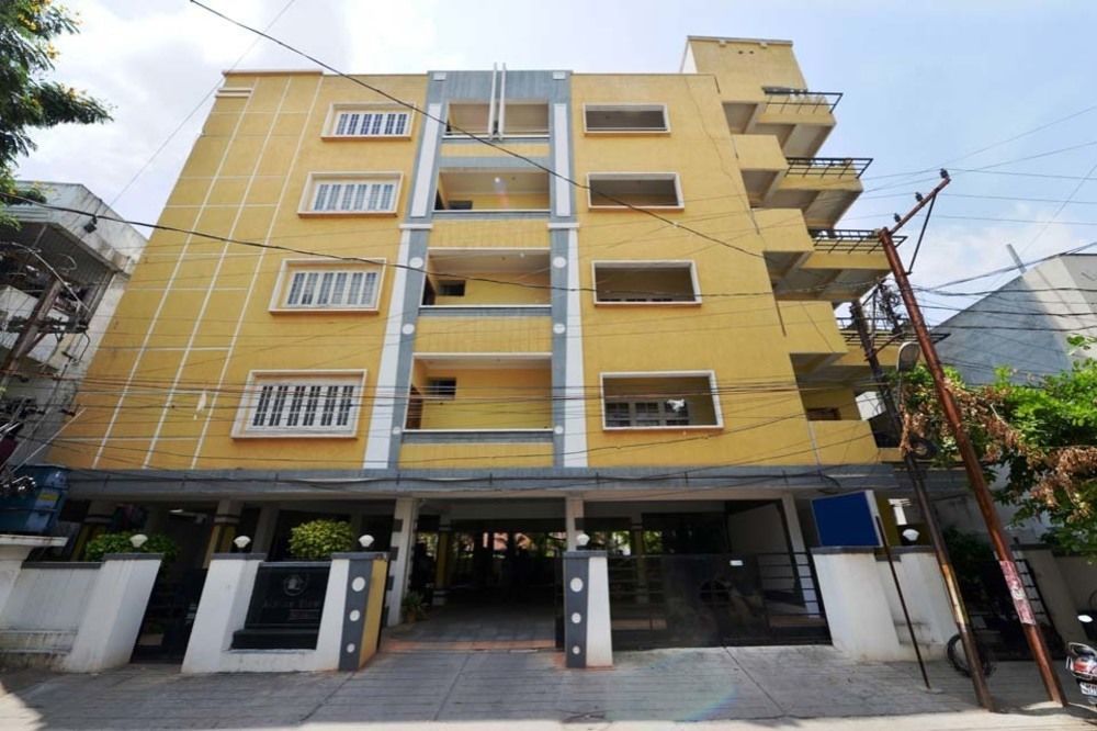 Super Collection O Begumpet Formerly Alpine Glow Sunrise Hyderabad Exteriör bild